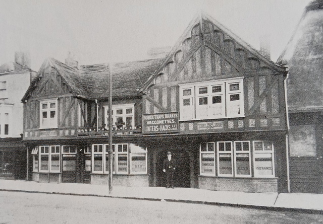 Crossed Keys, Chelmsford