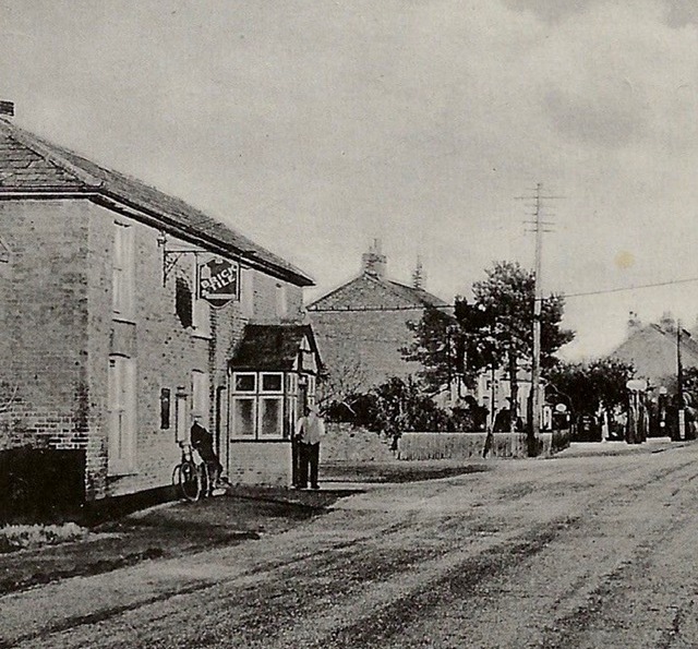 Brick & Tile, Eight Ash Green