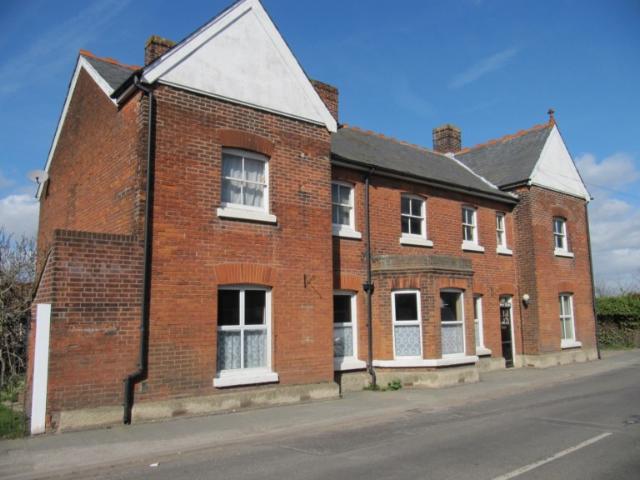 Three Cups, Great Oakley