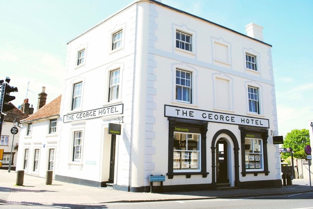 The George, Earl Colne