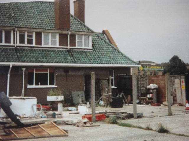 Trowel & Hammer, Marks Tey