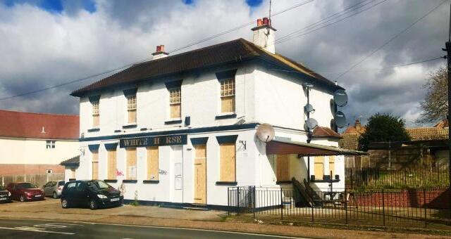 White Horse, Rochford