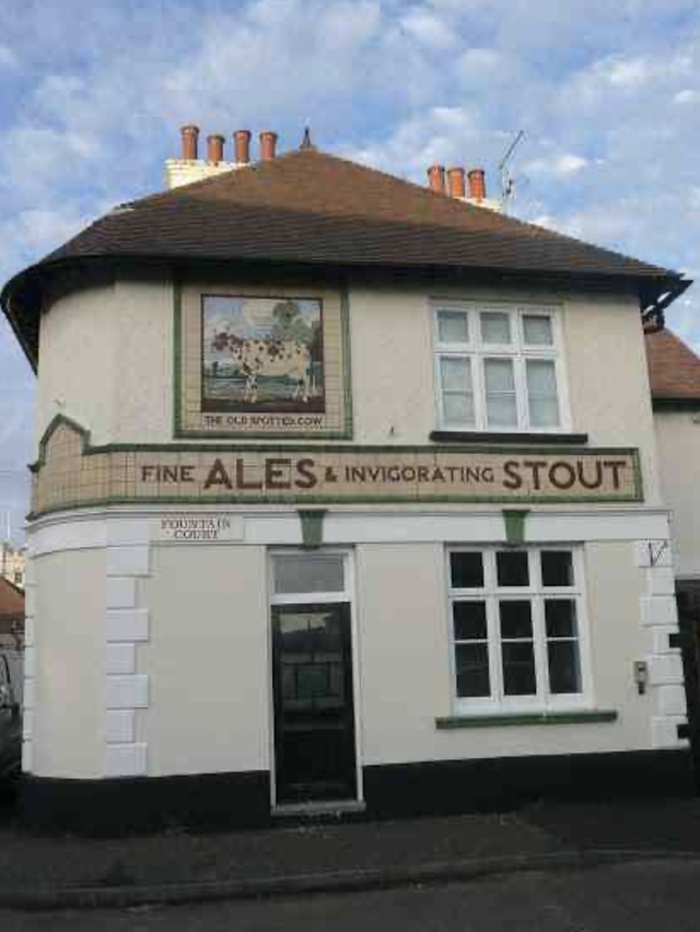 Spotted Cow, Waltham Abbey