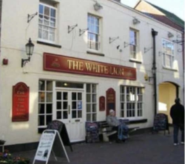 White Lion, Waltham Abbey