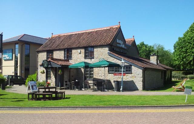 Black Sheep, Almonsbury