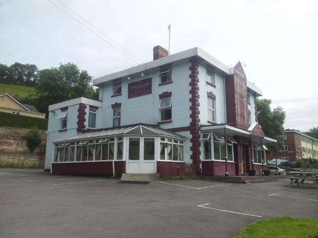 King & Castle, Brimscombe