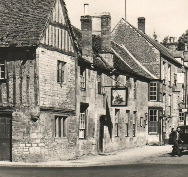 The George, Fairford