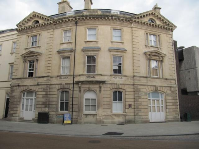 Black Swan Inn, Gloucester