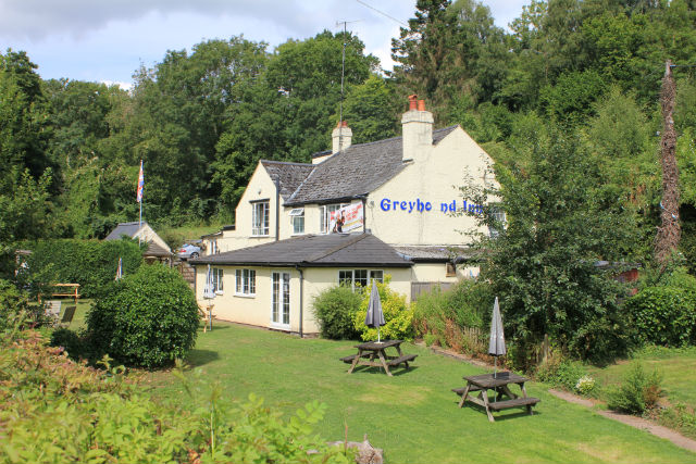 The Greyhound, Popes Hill