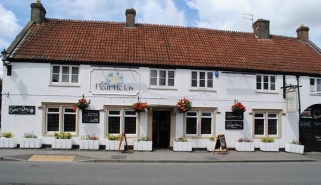 Fleur De Lis, Pucklechurch
