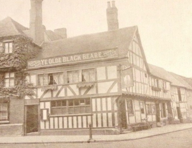 Black Bear, Tewkesbury