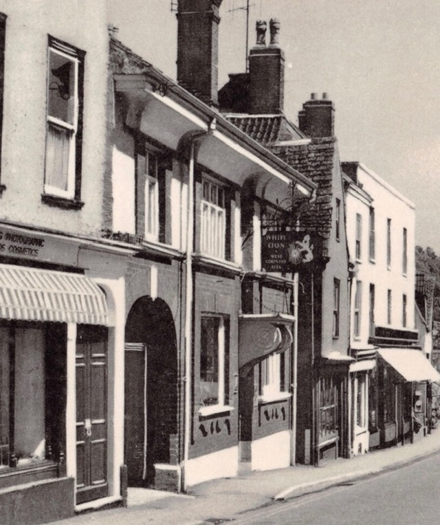 White Lion, Wotton Under Edge