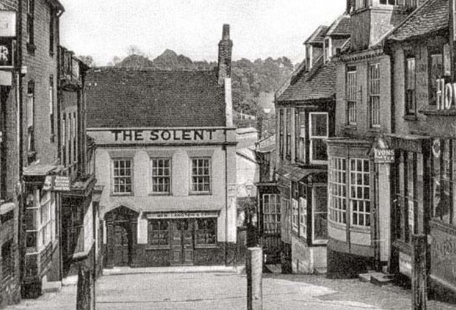 Solent Inn, Lymington