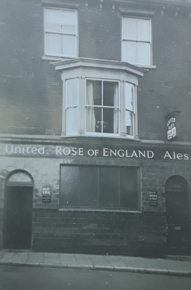 Rose Of England, Portsmouth