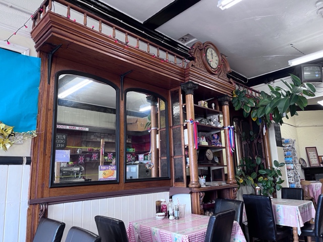 Victoria & Albert, Portsmouth