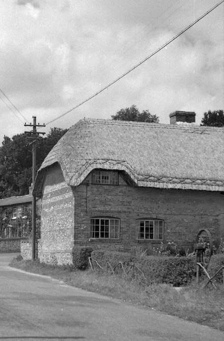 Crook & Shears, Upton