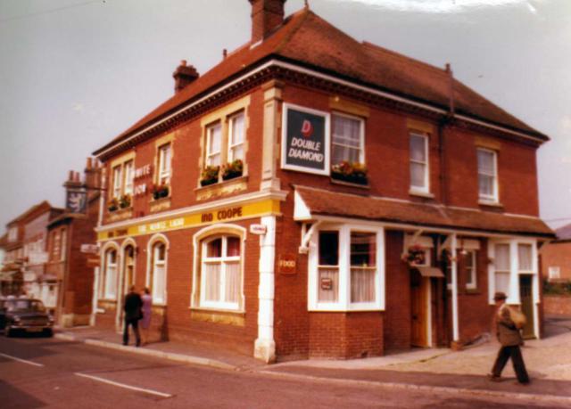 White Lion, Wickham