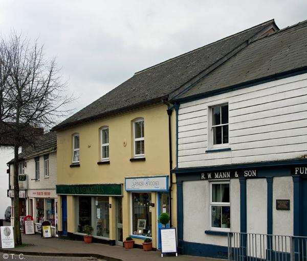 Golden Cross, Leominster