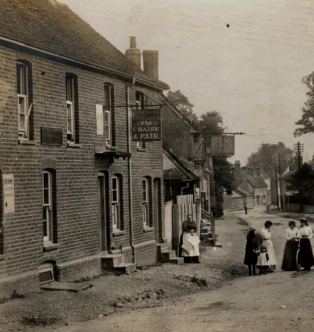 Chaise & Pair, Barkway