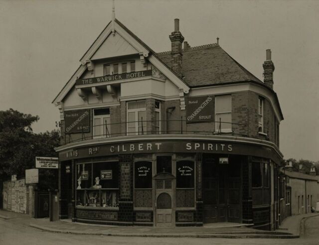 Bell & Buck, Barnet