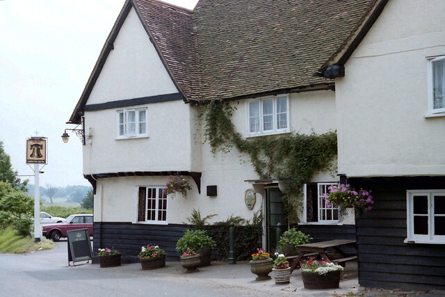 The Bell, Benington