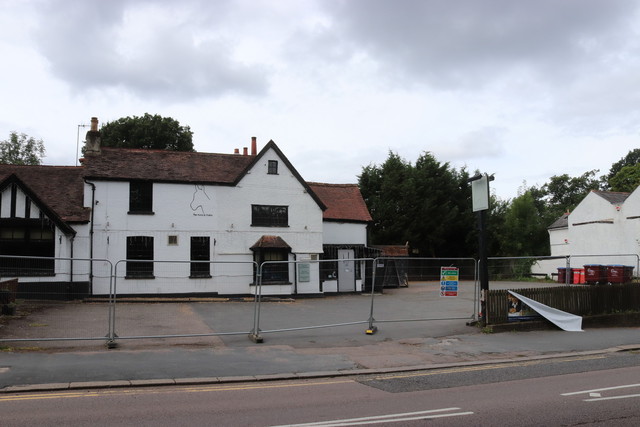 Horse & Chains, Bushey