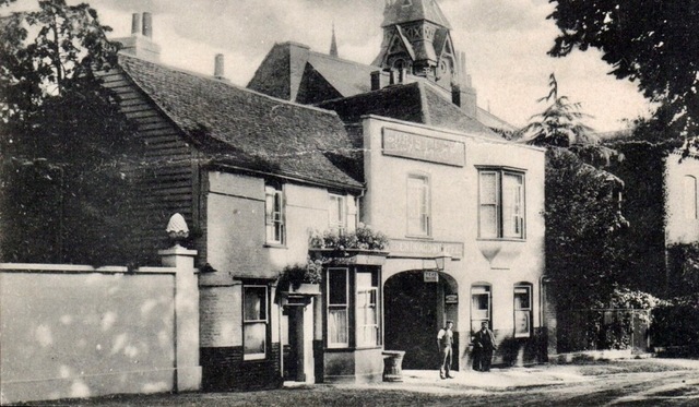 Green Dragon, Cheshunt