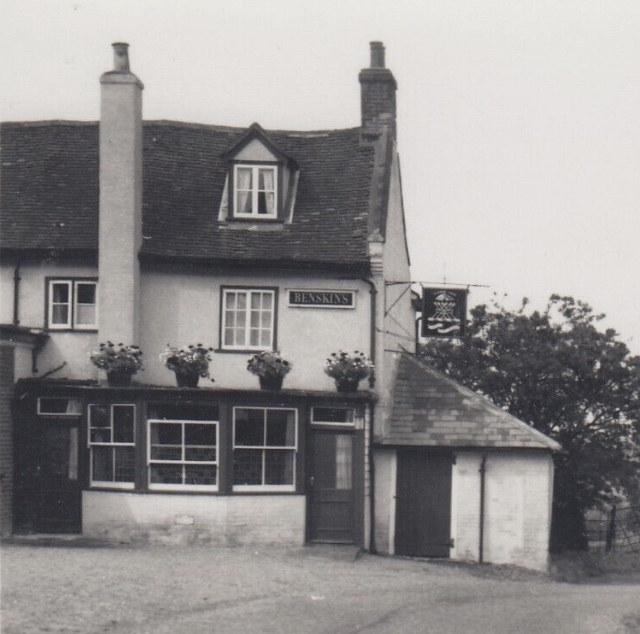 Salisbury Crest, Essendon