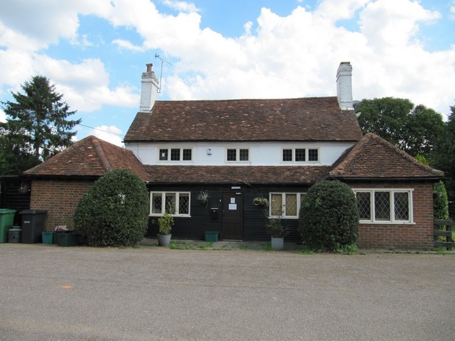 Three Horseshoes, Harpenden