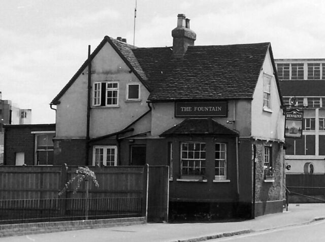 The Fountain, Hemel Hempstead