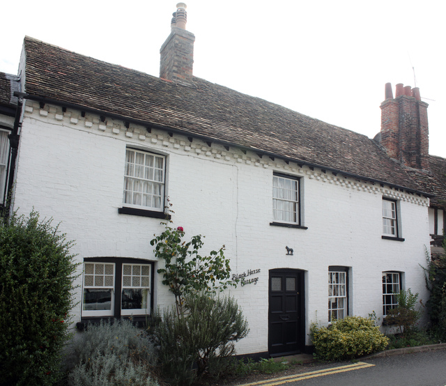 Black Horse, Houghton