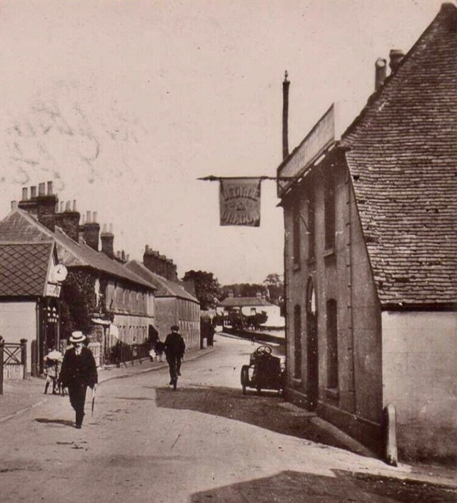 George & Dragon, Ash