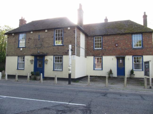 Golden Ball, Ashford