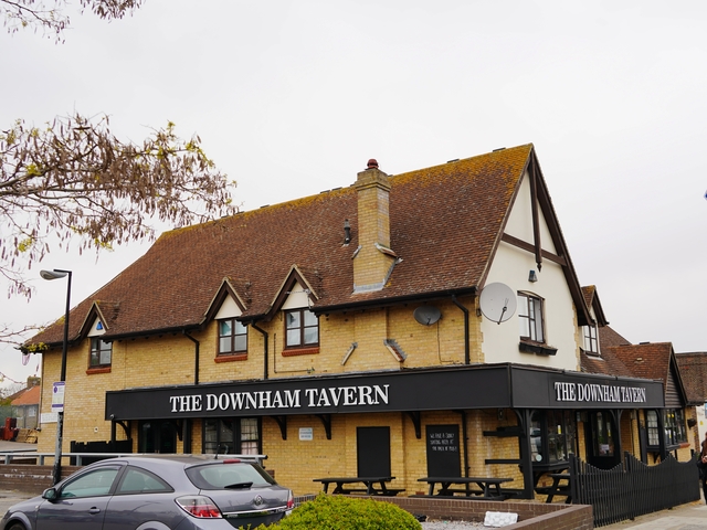 Downham Tavern, Bromley