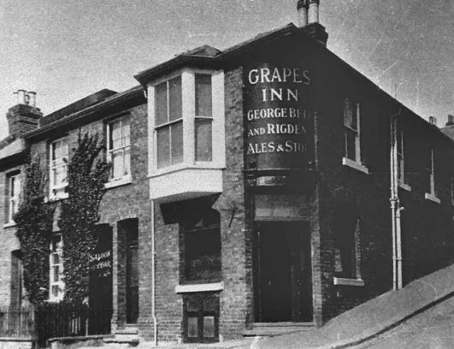 The Grapes, Dover