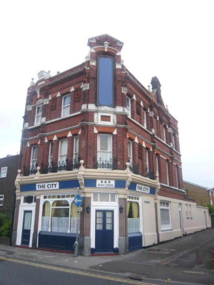 City Of London, Gravesend