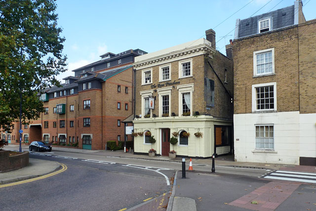 The Falcon, Gravesend