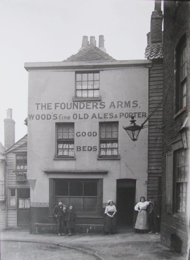 Founders Arms, Gravesend