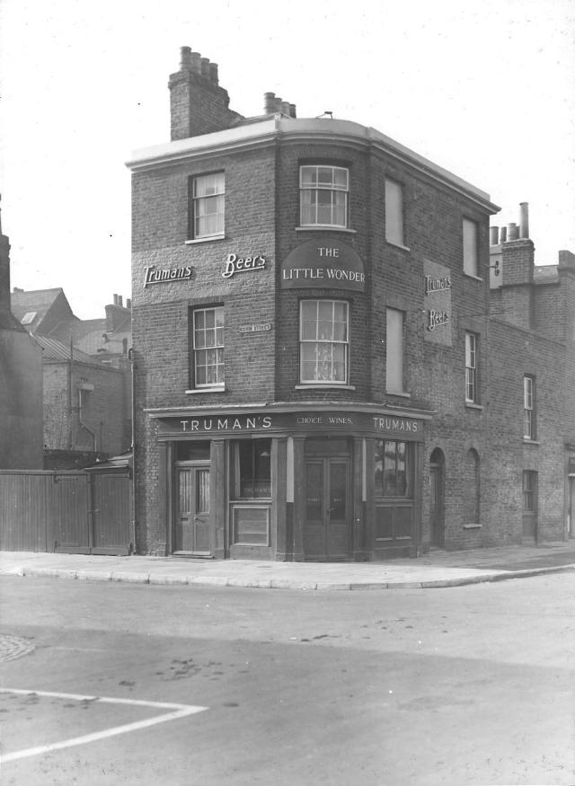 Little Wonder, Gravesend