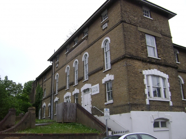 Tivoli Tavern, Gravesend