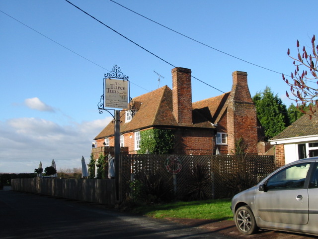 Three Tuns, Staple