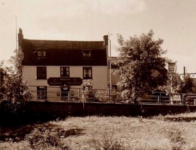 Railway Inn, Yalding