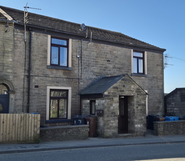 Red Lion, Austerlands