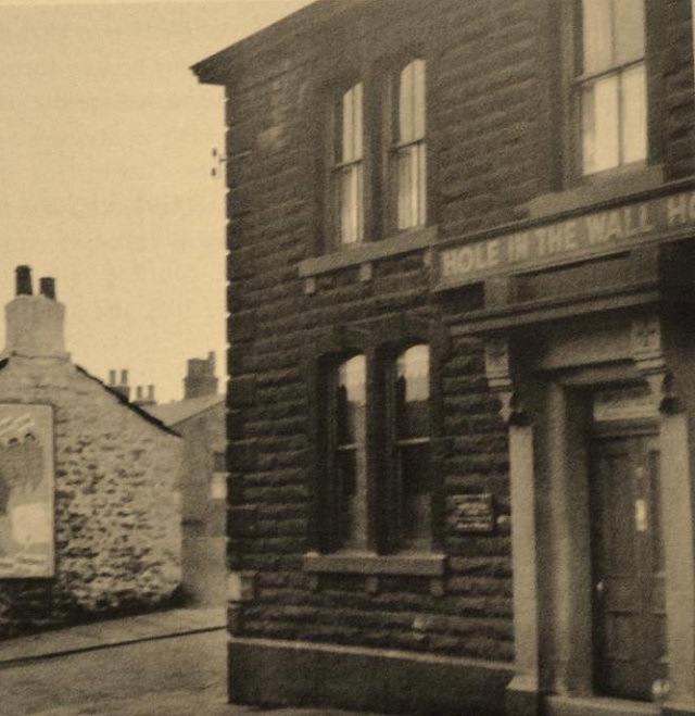 Hole In The Wall, Burnley