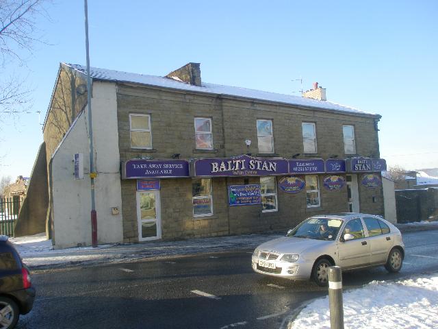 The Commercial, Clayton Le Moors