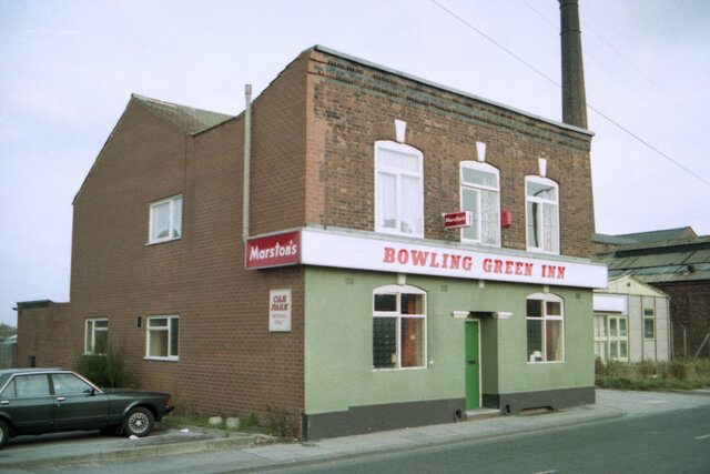 Bowling Green, Droylsden