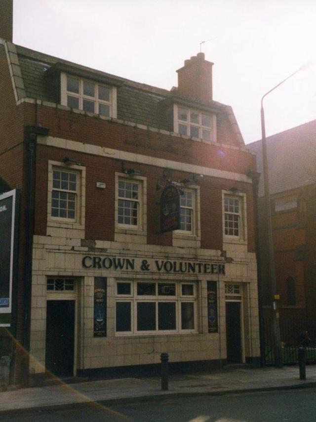 Crown & Volunteer, Eccles
