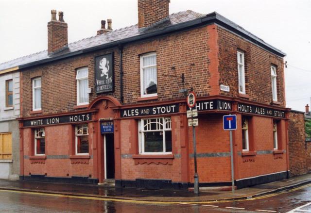 White Lion, Eccles