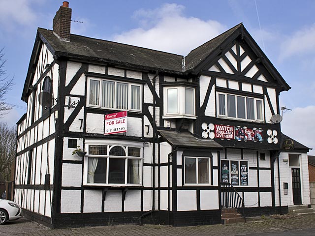 Sams Free House, Golborne