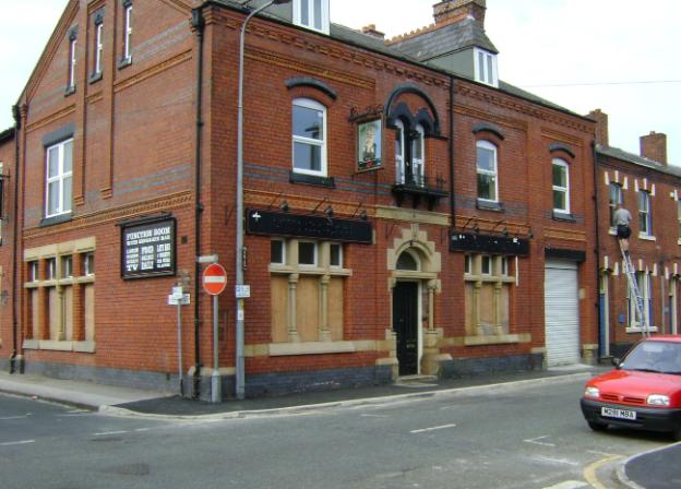 Courts Hotel, Leigh